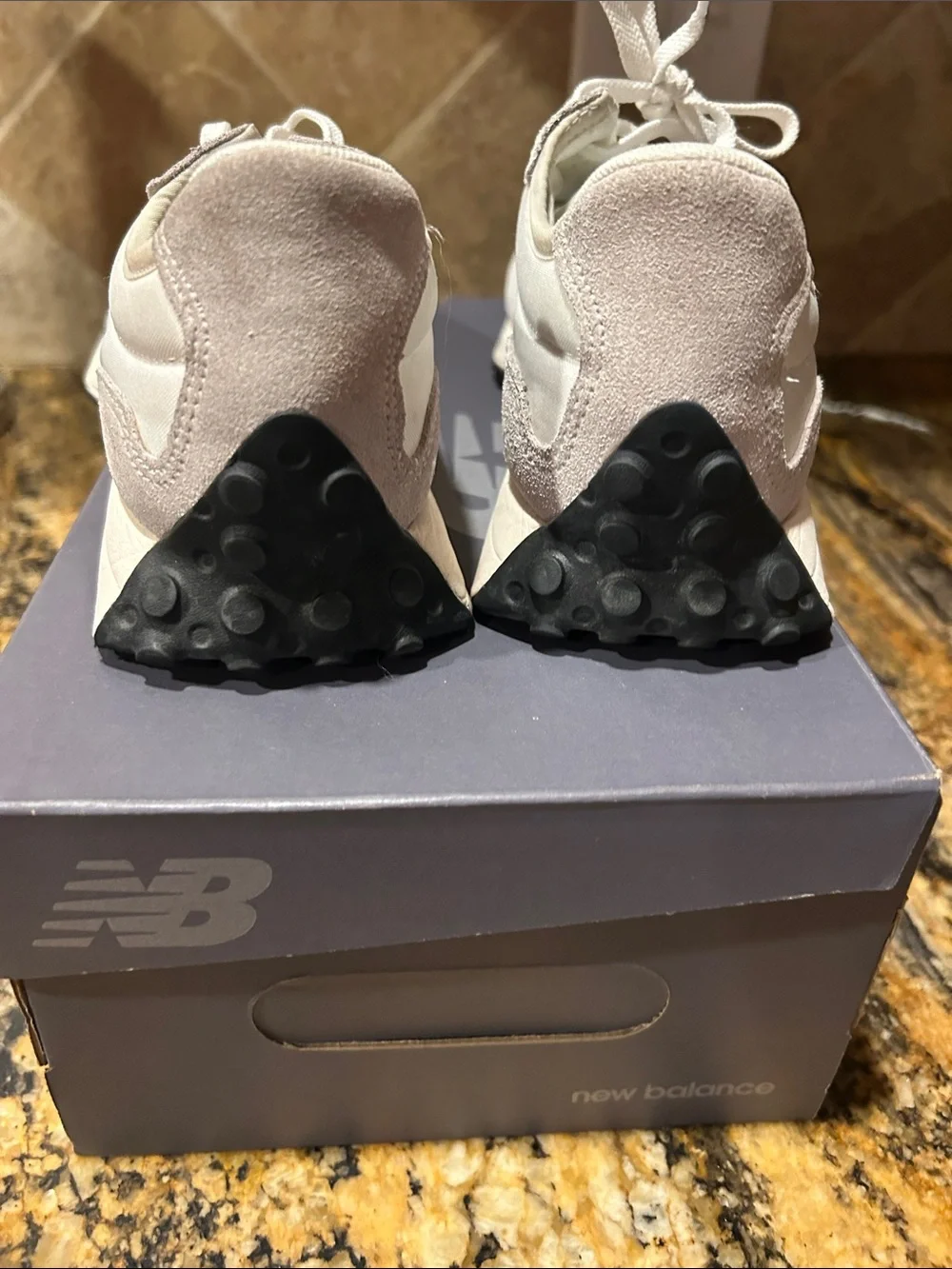 New Balance Men's Grey and Navy Retro-Style Sneakers